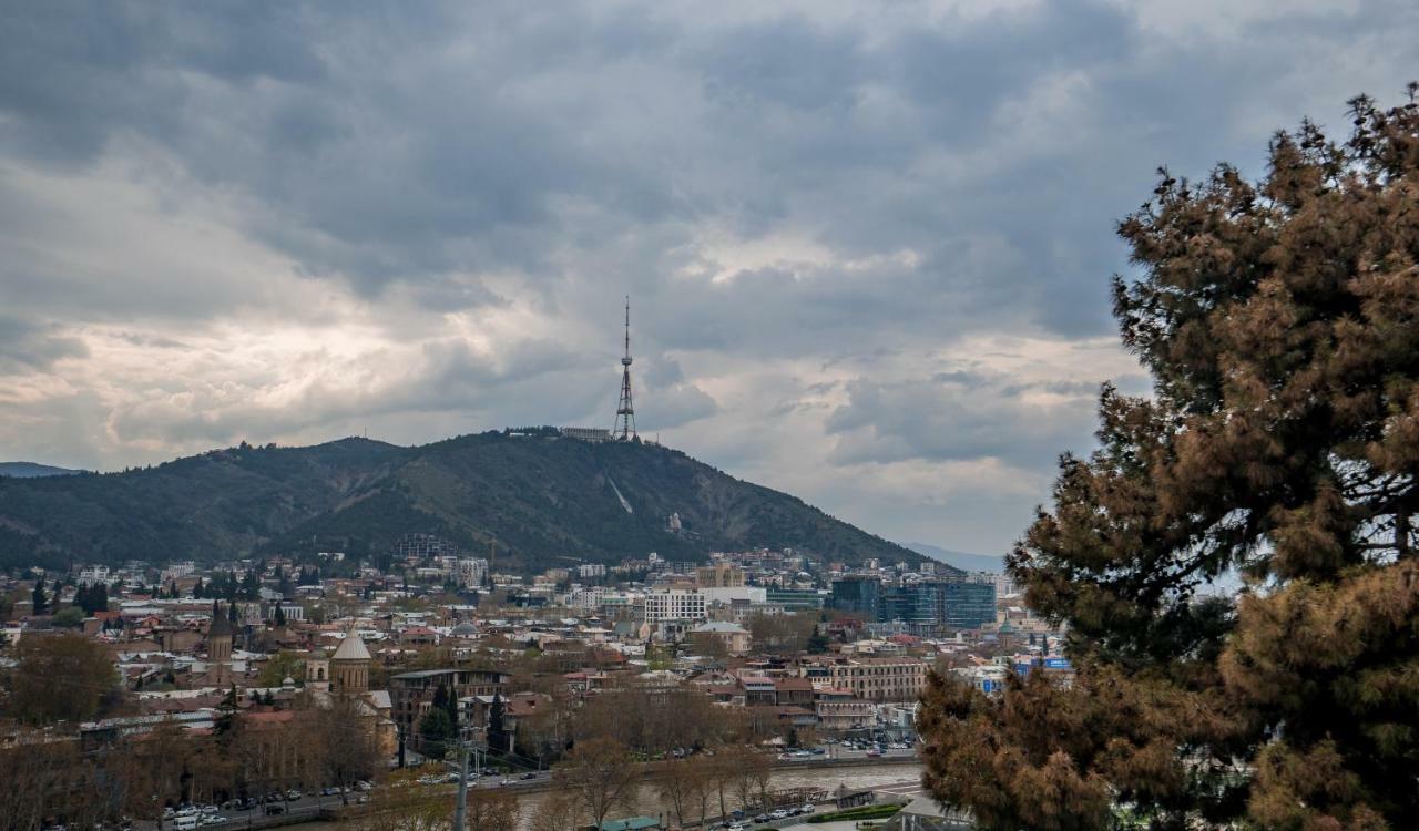Apartments Near Metekhi Cathedral Tbilisi Luaran gambar